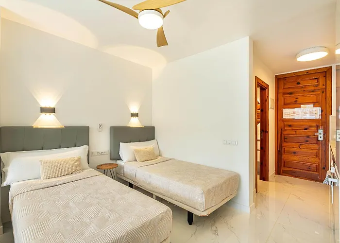 As De Casas - Golden Mile - Las Americas * Плая-де-лас-Америкас